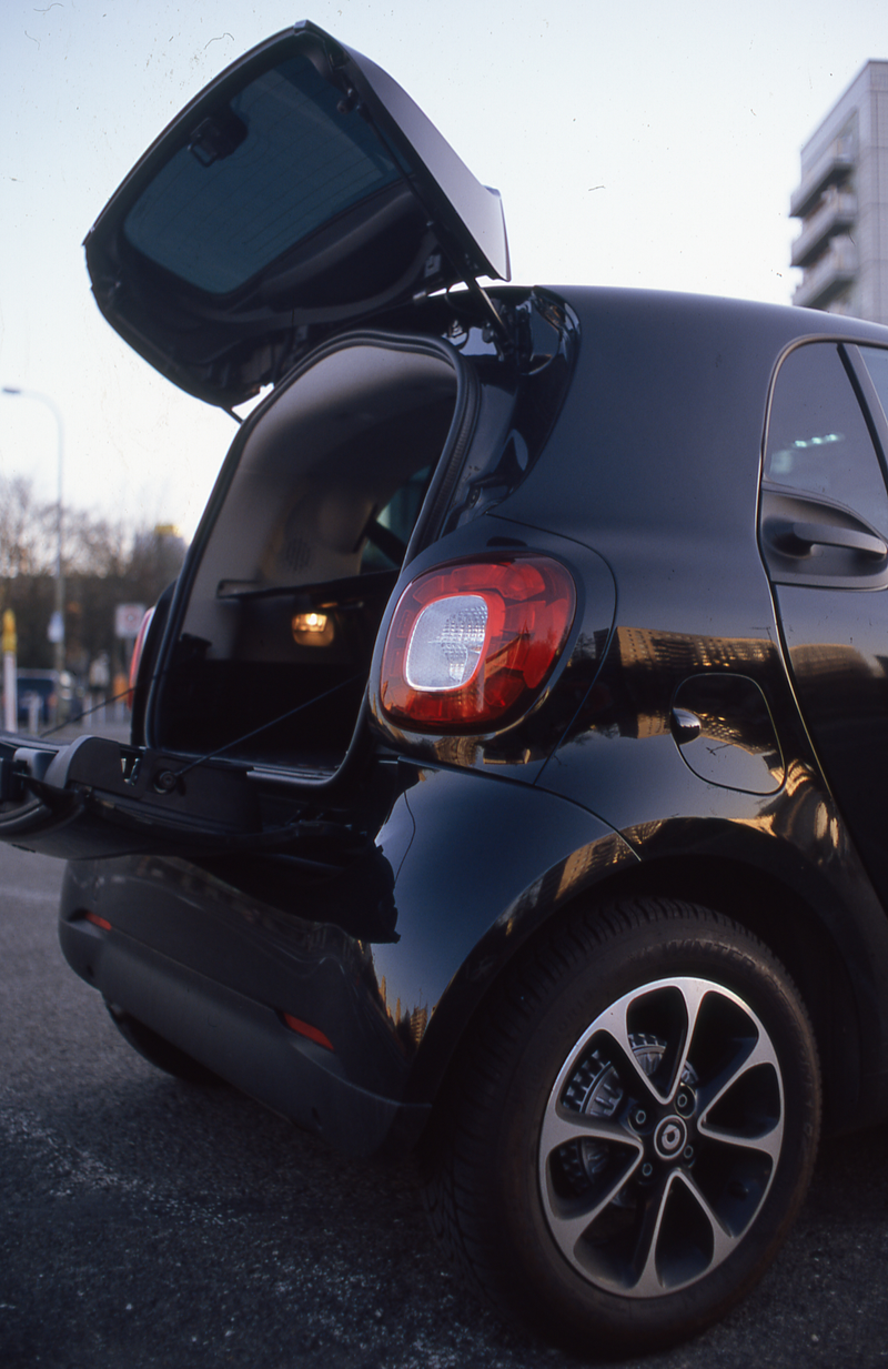Illustration for article titled I Can Confirm That The New Smart Car Is Good